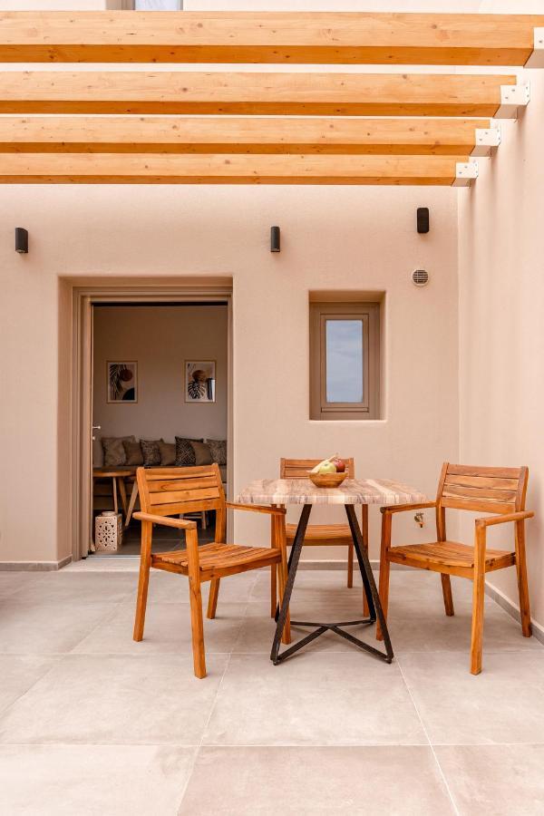 Living Moments Villa Fira  Exterior photo